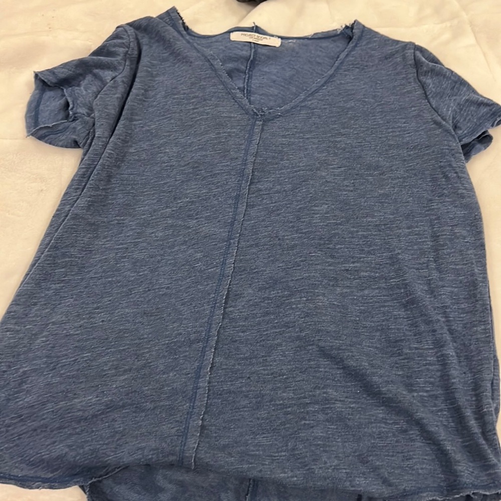 blue project social t shirt xs